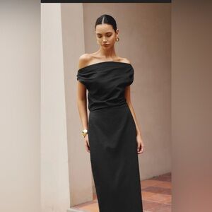 Commence Off the Shoulder Midi Dress